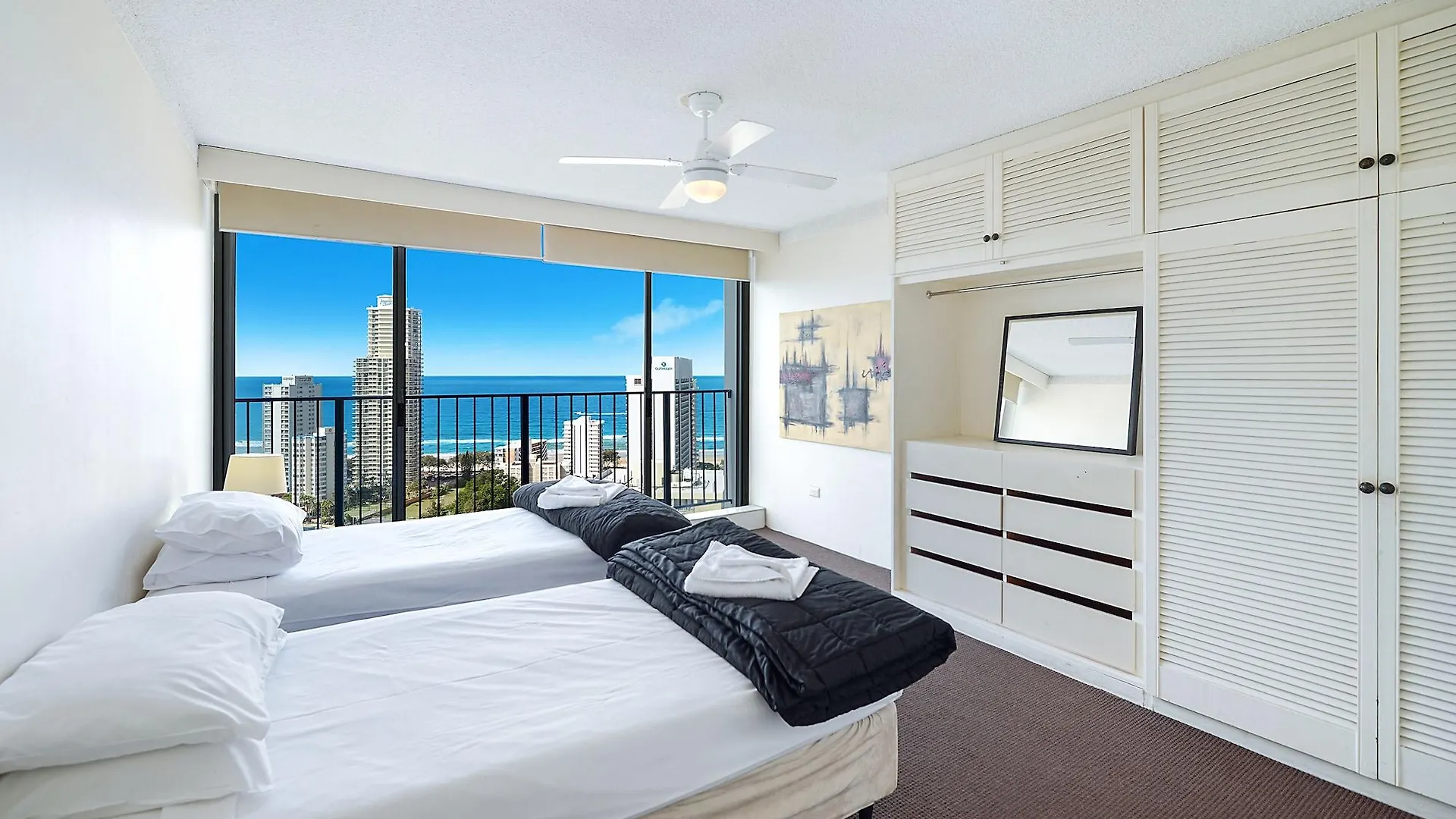Condor Apartments By Gold Coast Premium Aparthotel
