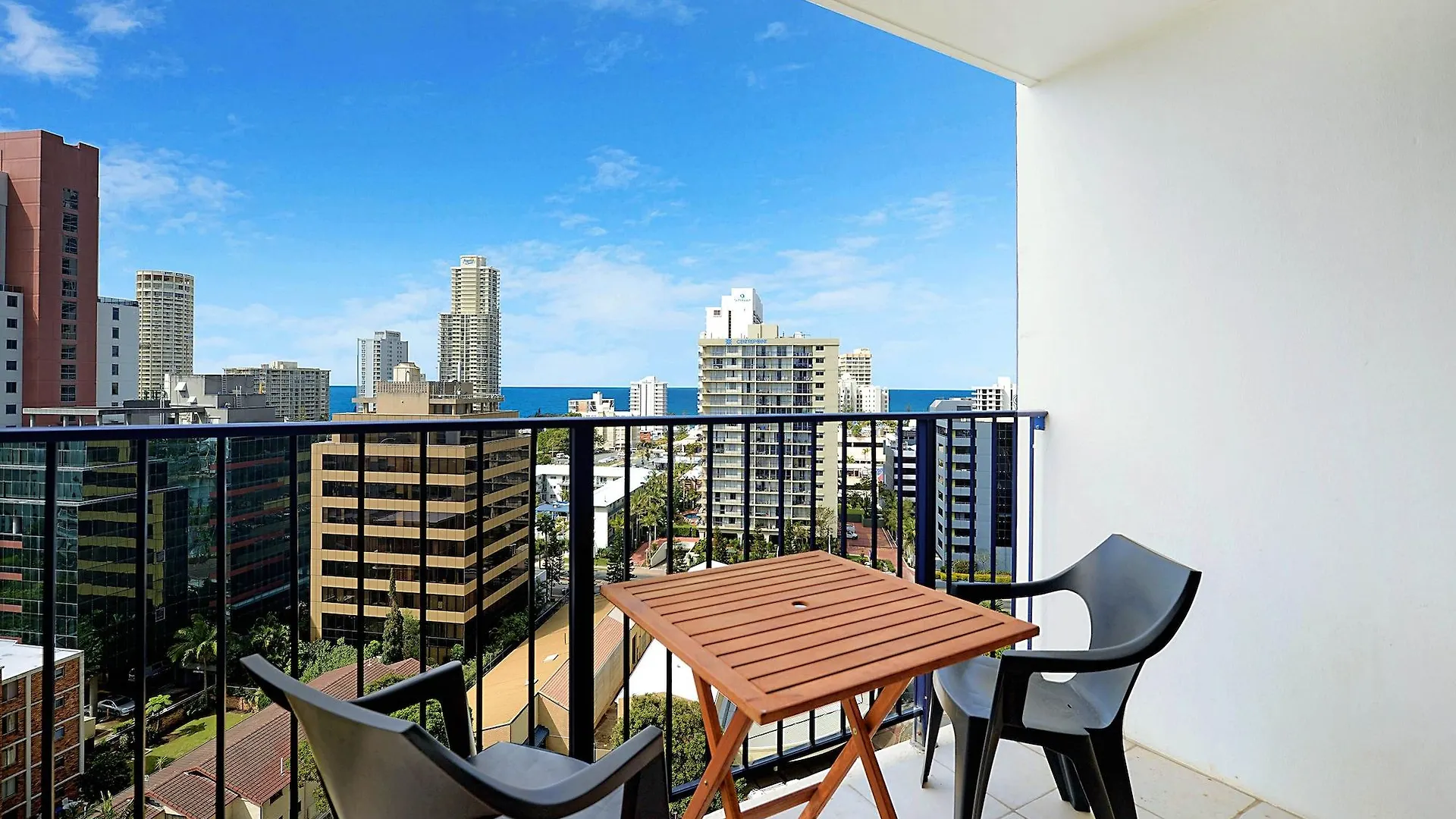 *** Aparthotel Condor Apartments By Gold Coast Premium Australia