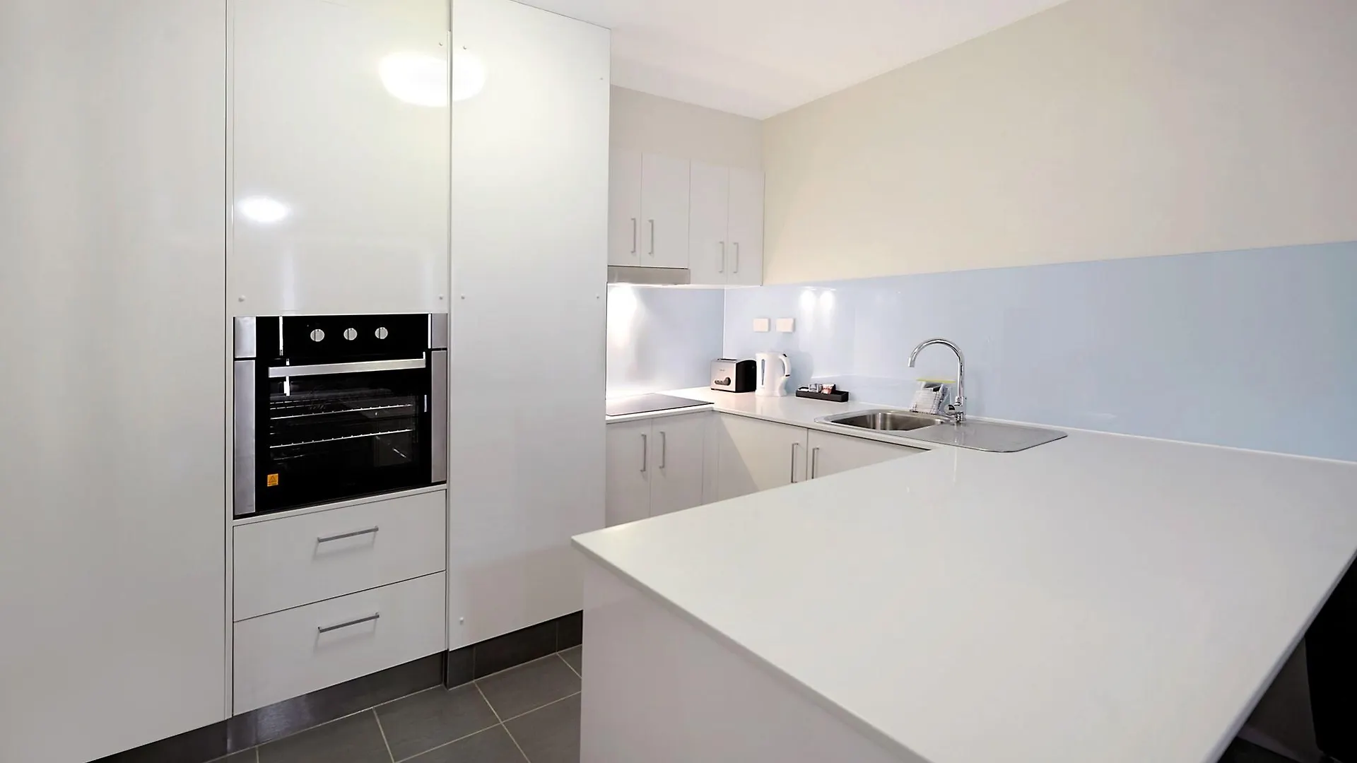 Condor Apartments By Gold Coast Premium Aparthotel